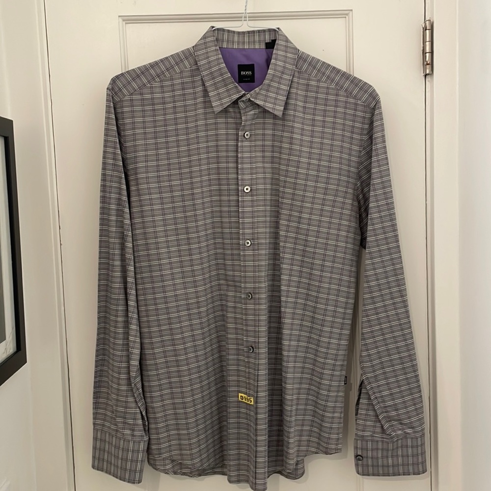 Hugo boss Slim fit. Gray purple & white stripes. Was only dry cleaned. Flawless.